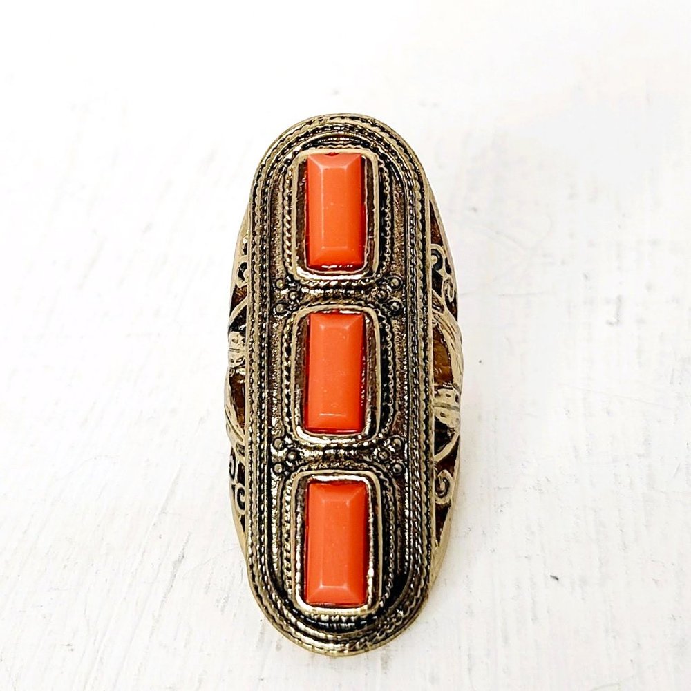 **SALE** 3/20.00 Vintage Gold Tone Coral and Gold Fashion Ring, Long, Size 5.5